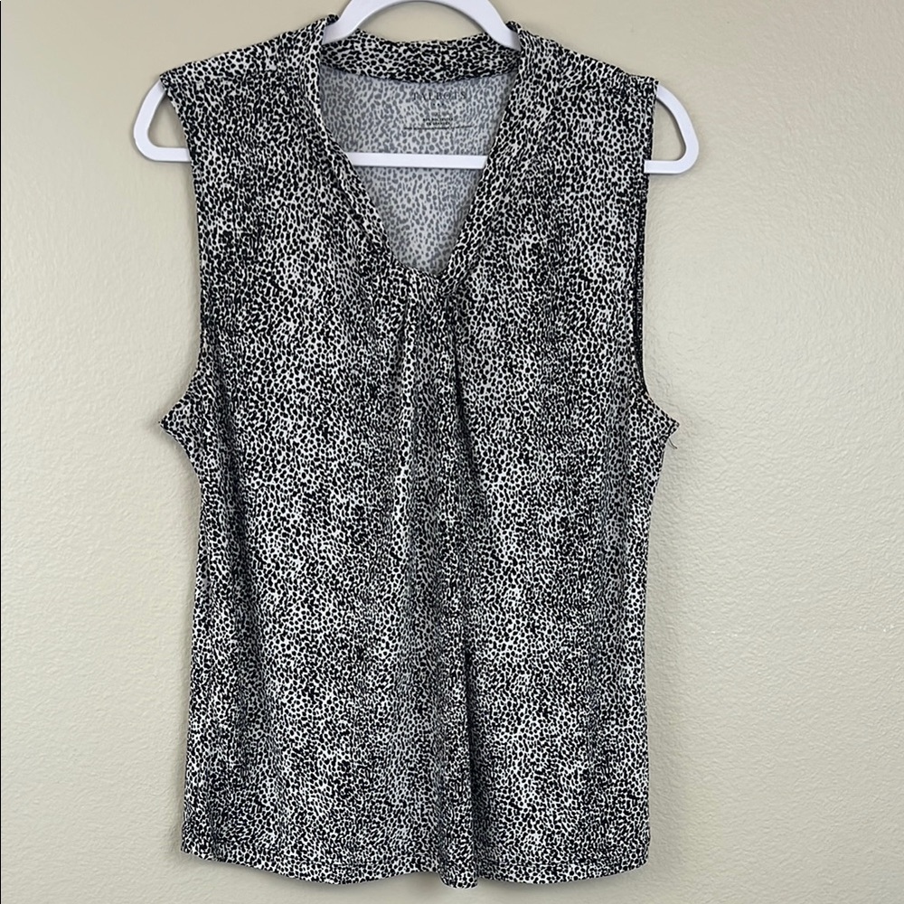 Talbots Black and White Pleated Sleeveless Blouse Women’s XL